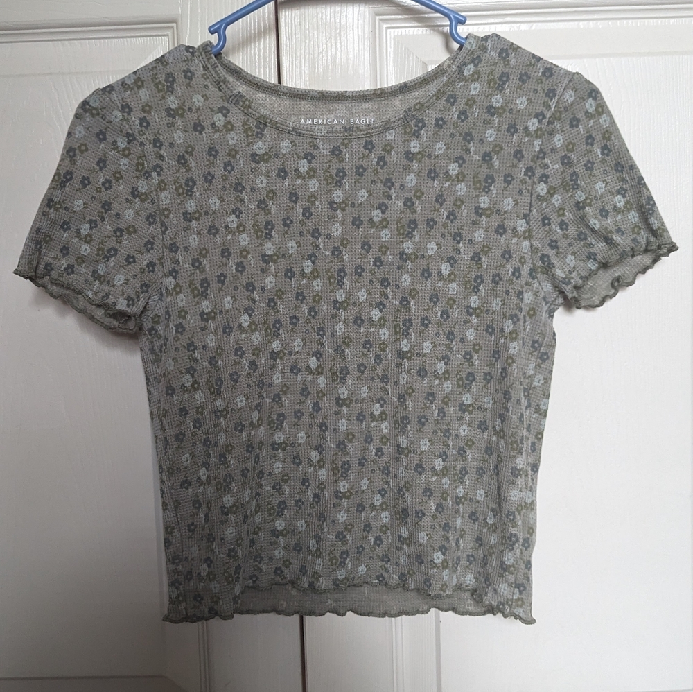 American Eagle floral top